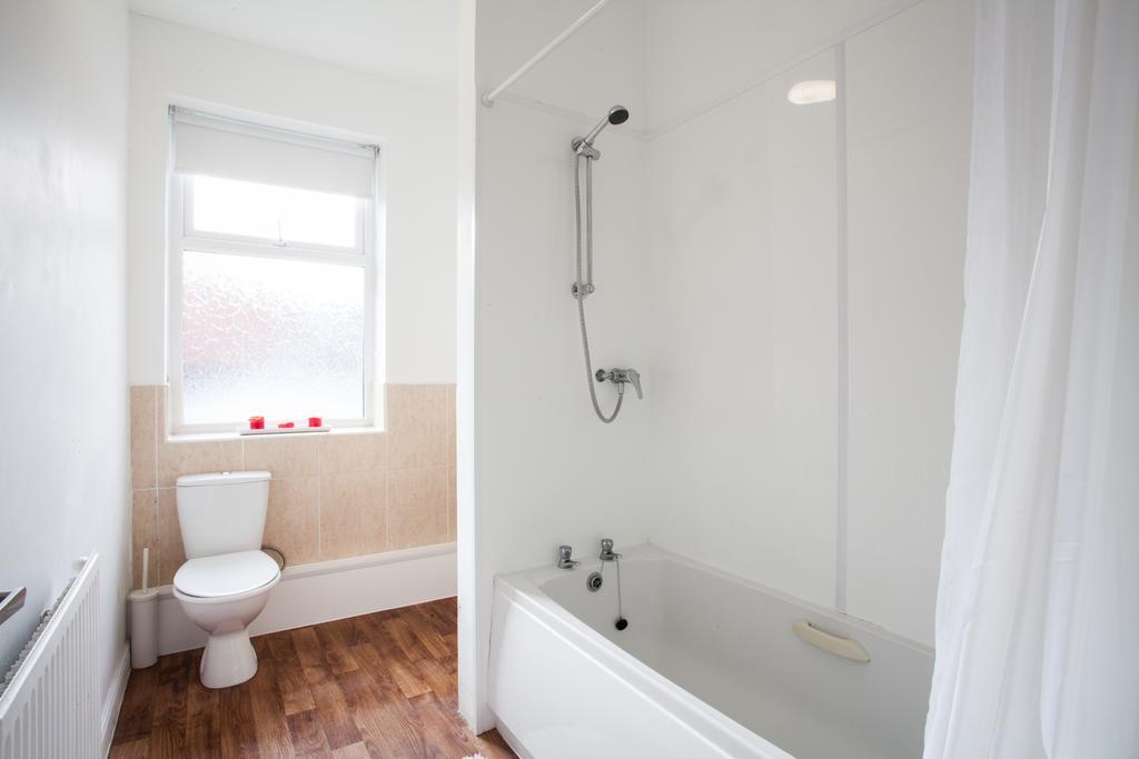 1 Fitzhamon Embankment Apartments Opposite Principality Stadium - Long Stay Offer Cardiff Pokój zdjęcie