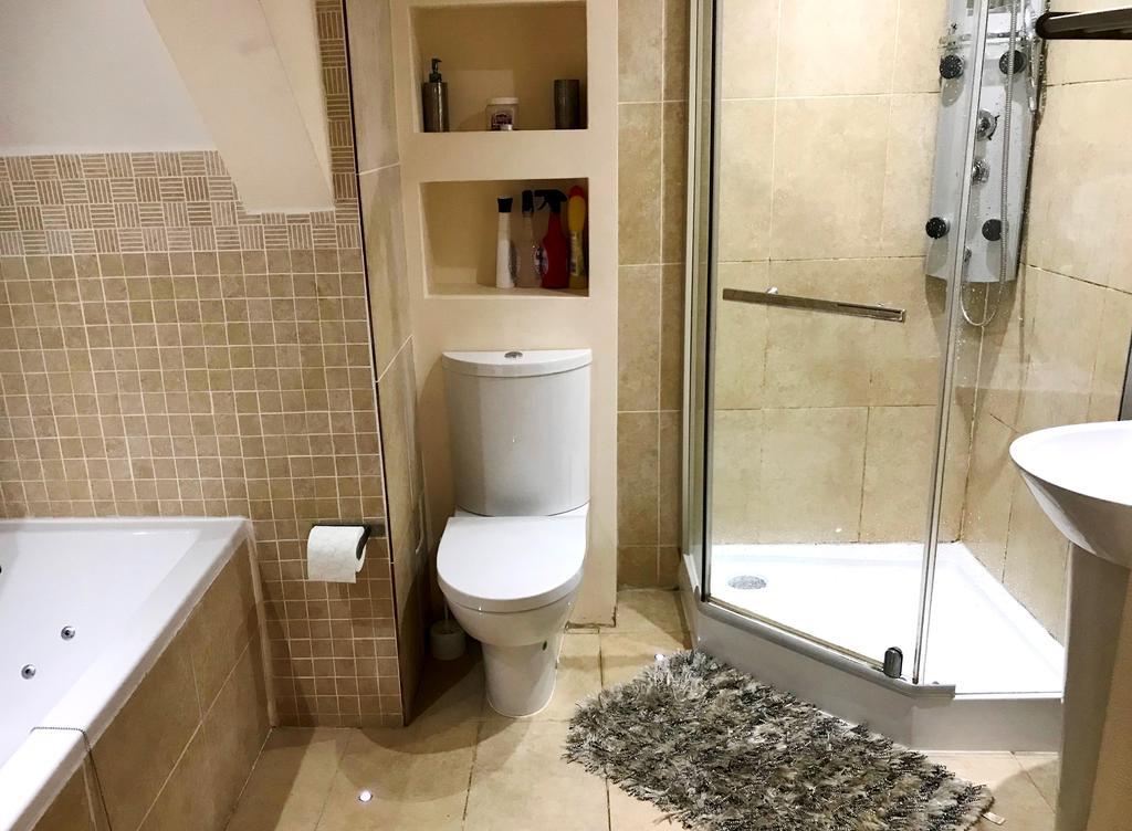 1 Fitzhamon Embankment Apartments Opposite Principality Stadium - Long Stay Offer Cardiff Pokój zdjęcie