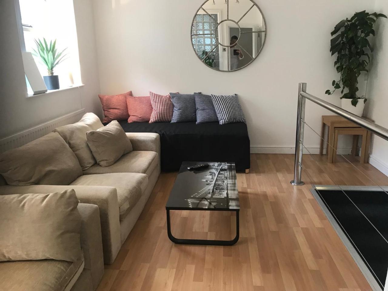 1 Fitzhamon Embankment Apartments Opposite Principality Stadium - Long Stay Offer Cardiff Zewnętrze zdjęcie