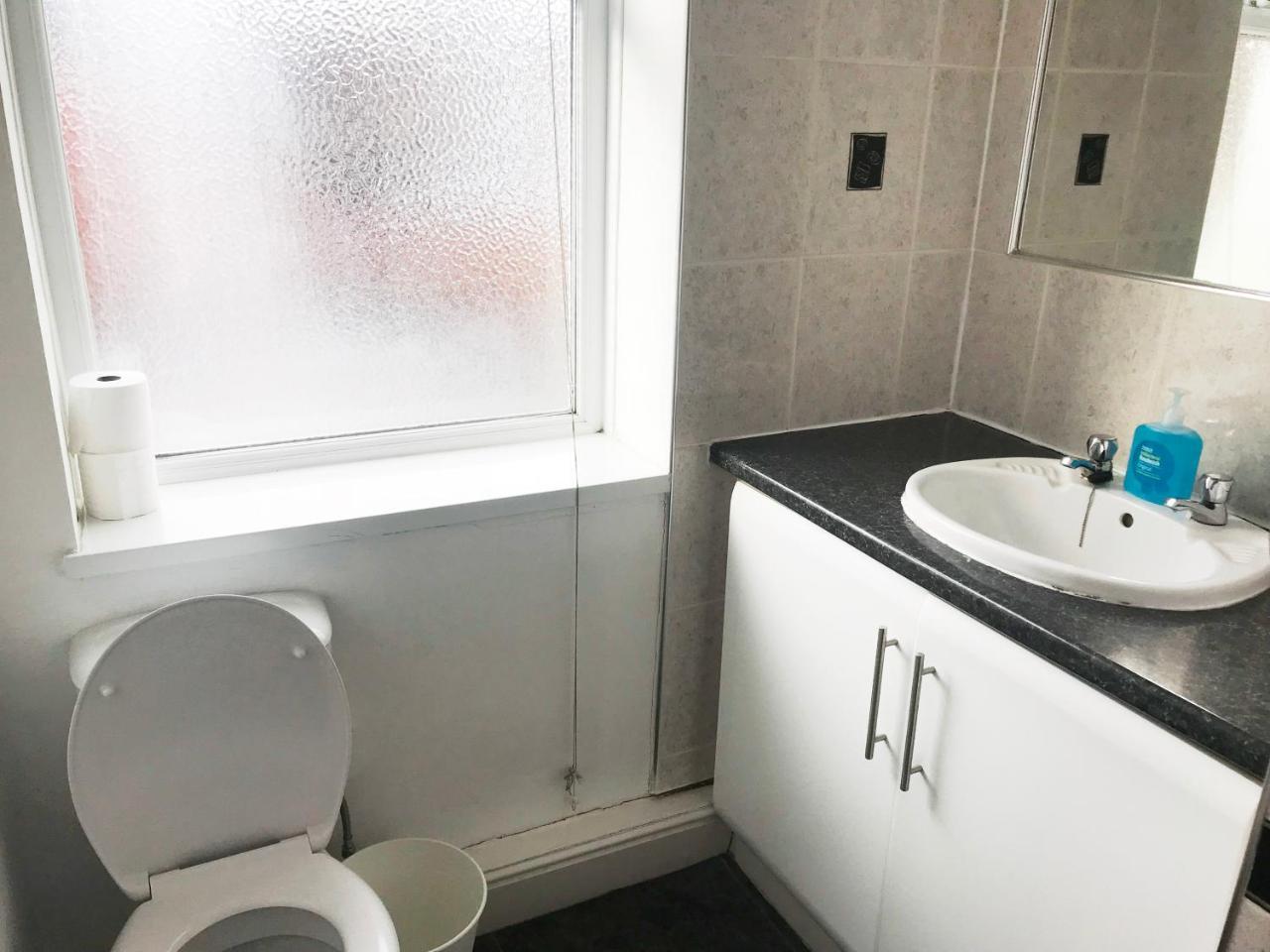 1 Fitzhamon Embankment Apartments Opposite Principality Stadium - Long Stay Offer Cardiff Zewnętrze zdjęcie