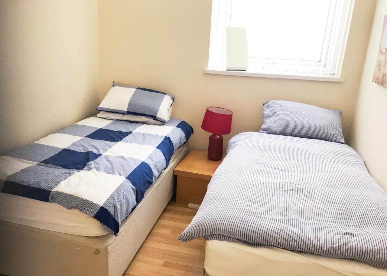 1 Fitzhamon Embankment Apartments Opposite Principality Stadium - Long Stay Offer Cardiff Zewnętrze zdjęcie