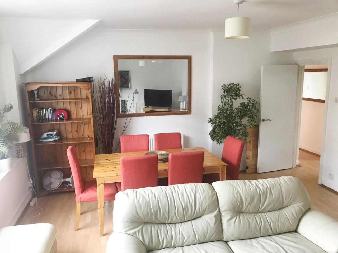 1 Fitzhamon Embankment Apartments Opposite Principality Stadium - Long Stay Offer Cardiff Zewnętrze zdjęcie