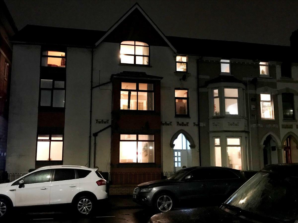 1 Fitzhamon Embankment Apartments Opposite Principality Stadium - Long Stay Offer Cardiff Zewnętrze zdjęcie